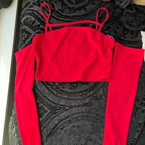 Red crop with sleeves